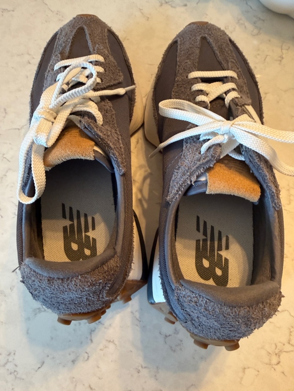 New Balance 327 Sneakers, 7.5 - Picture 5 of 7